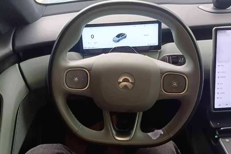 Used Nio ET5 2022 75 kWh Steering Wheel