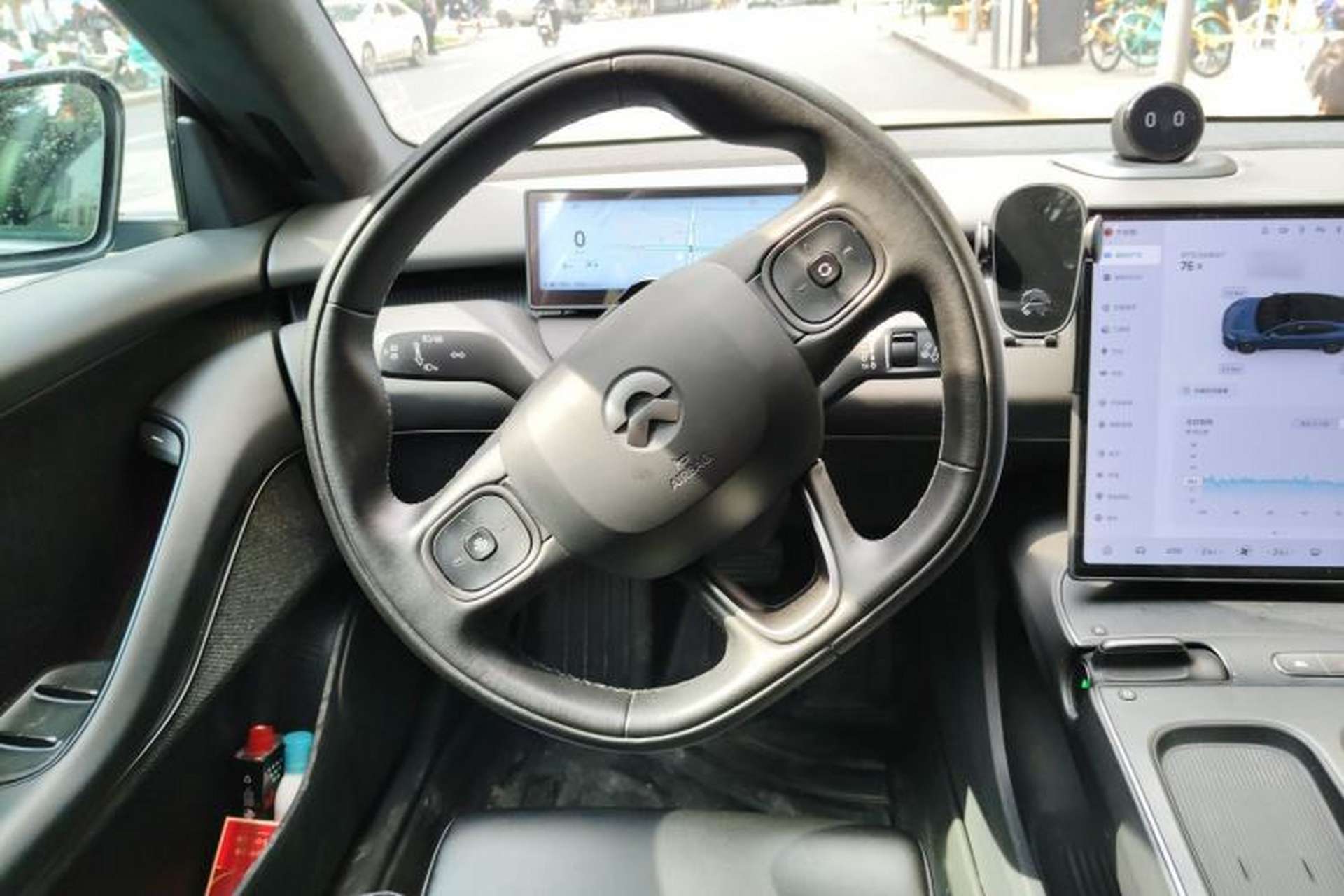 Used Nio ET5 2022 75 kWh Steering Wheel
