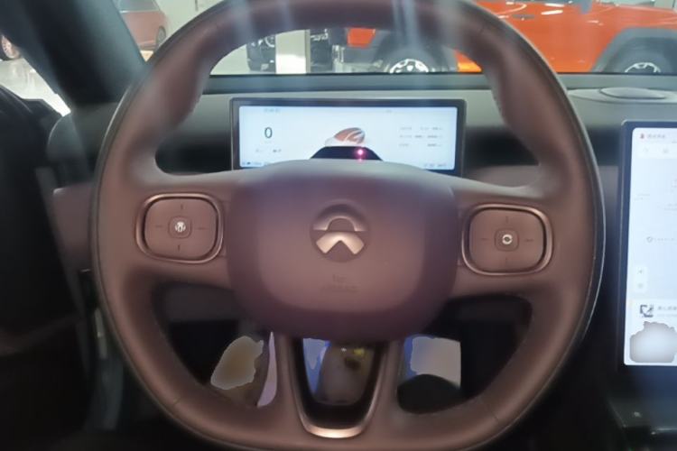 Used Nio ET5 2022 75 kWh Steering Wheel