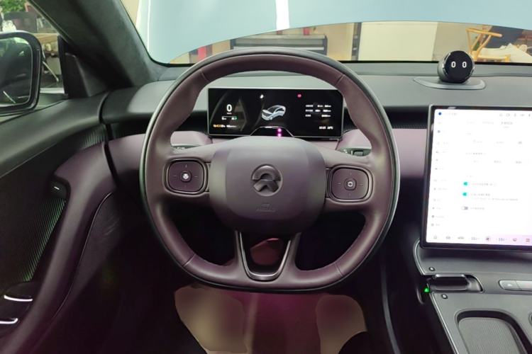 Used Nio ET5 2022 75 kWh Steering Wheel