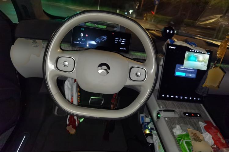 Used Nio ET5 2022 75 kWh Steering Wheel