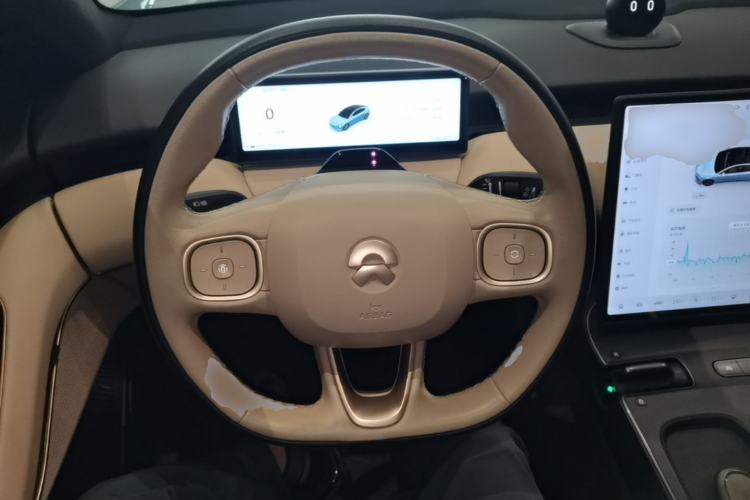 Used Nio ET5 2022 75 kWh Steering Wheel