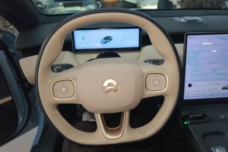 Used Nio ET5 2022 75 kWh Steering Wheel