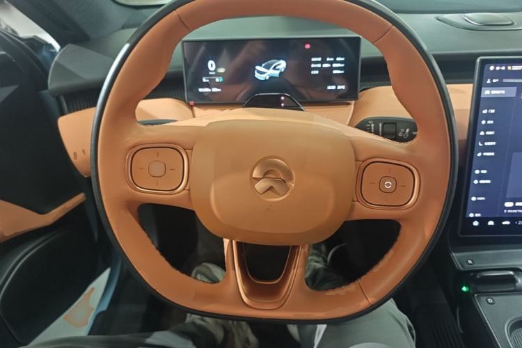 Used Nio ET5 2022 75 kWh Steering Wheel