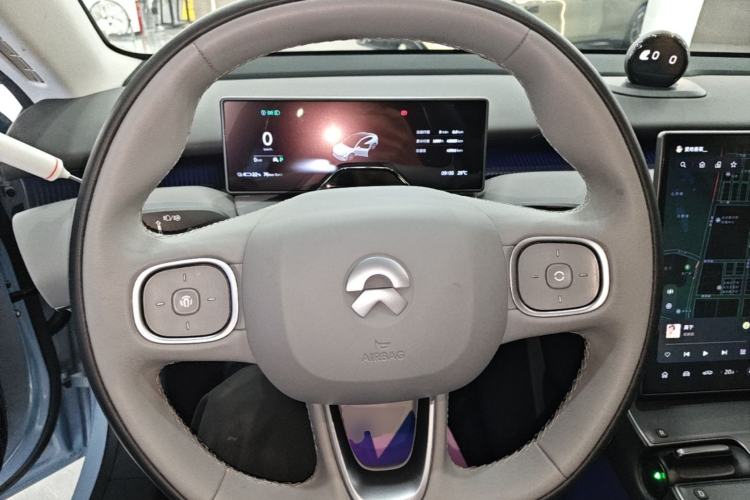 Used Nio ET5 2022 75 kWh Steering Wheel