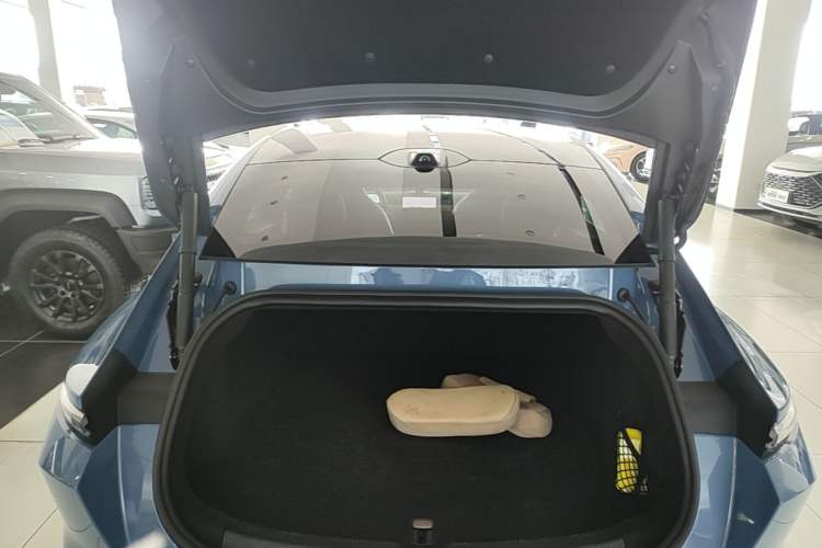 Used Nio ET5 2022 75 kWh Trunk