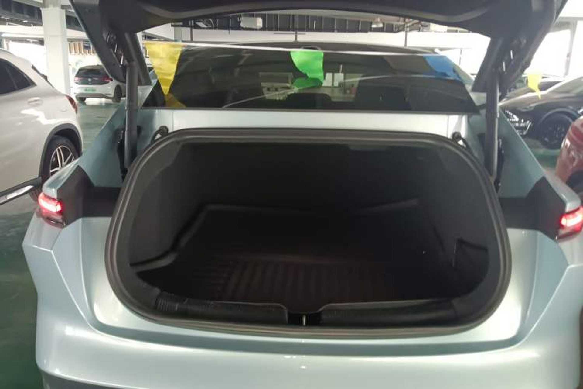 Used Nio ET5 2022 75 kWh Trunk