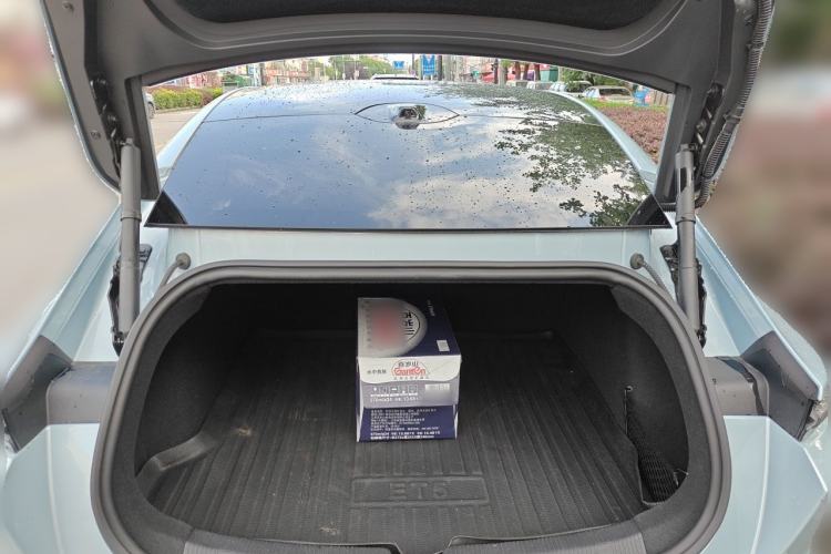 Used Nio ET5 2022 75 kWh Trunk