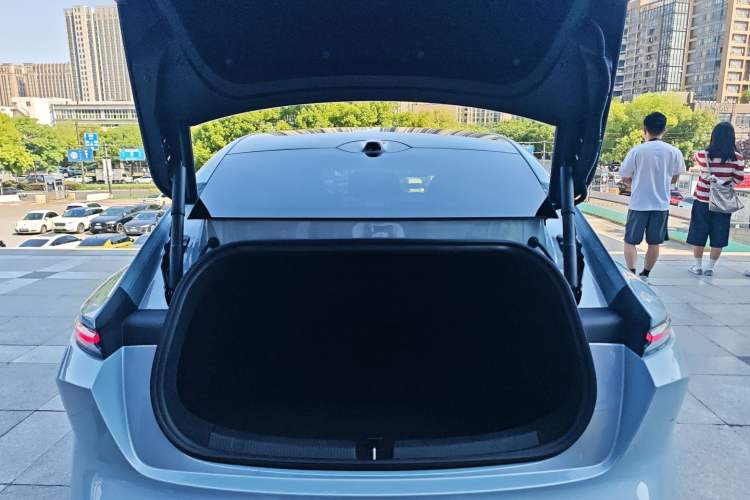 Used Nio ET5 2022 75 kWh Trunk