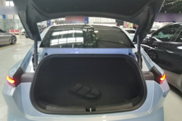 Used Nio ET5 2022 75 kWh Trunk
