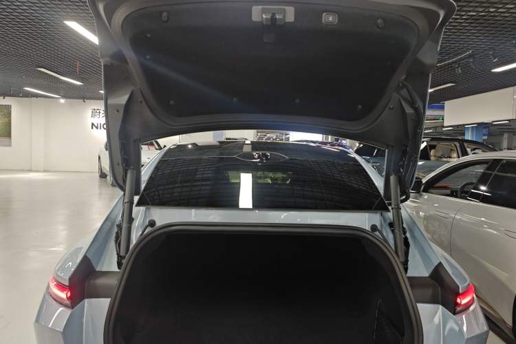 Used Nio ET5 2022 75 kWh Trunk