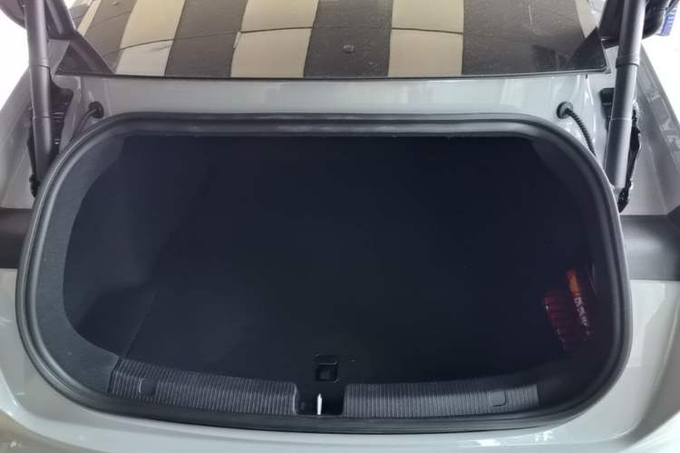 Used Nio ET5 2022 75 kWh Trunk
