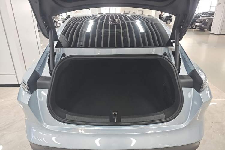 Used Nio ET5 2022 75 kWh Trunk