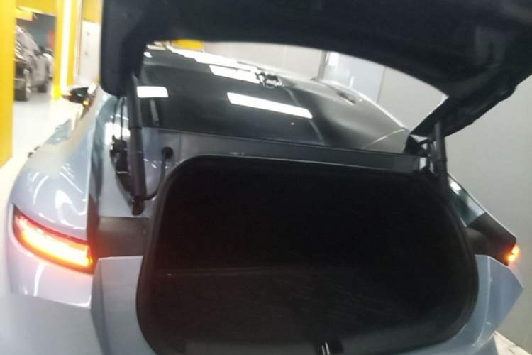 Used Nio ET5 2022 75 kWh Trunk