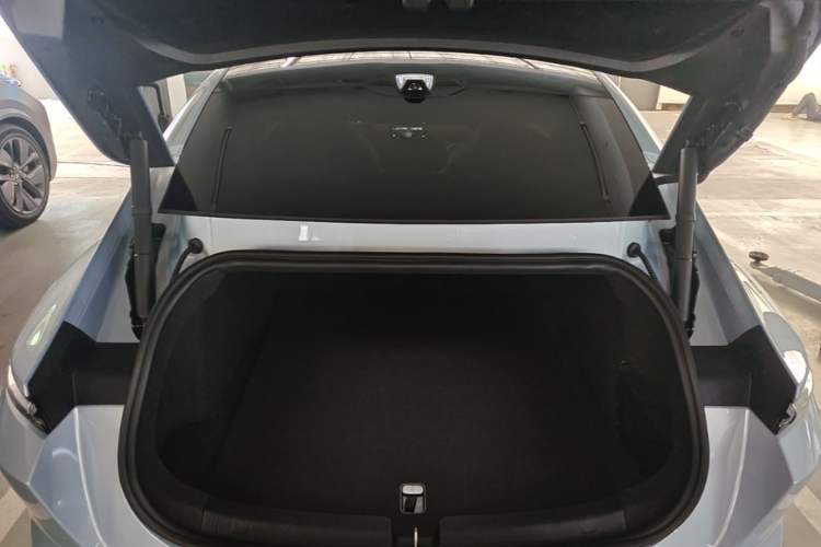 Used Nio ET5 2022 75 kWh Trunk