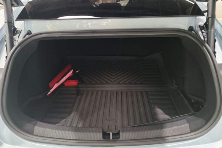 Used Nio ET5 2022 75 kWh Trunk