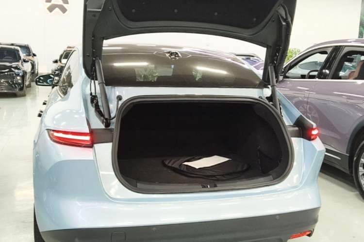 Used Nio ET5 2022 75 kWh Trunk