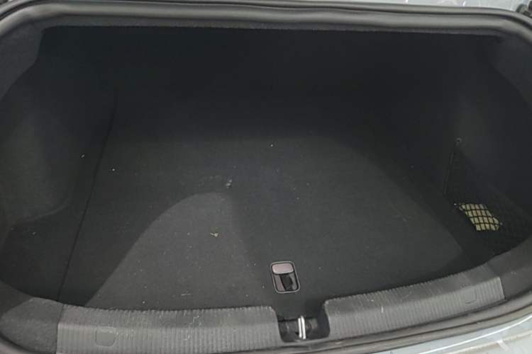 Used Nio ET5 2022 75 kWh Trunk