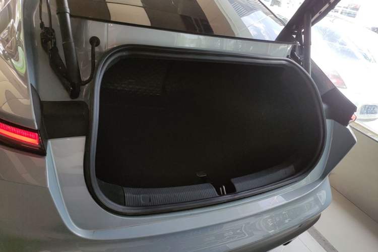 Used Nio ET5 2022 75 kWh Trunk