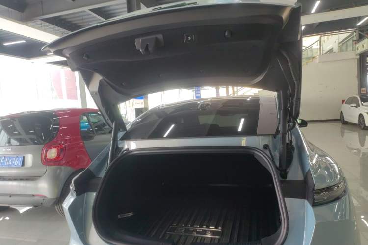 Used Nio ET5 2022 75 kWh Trunk