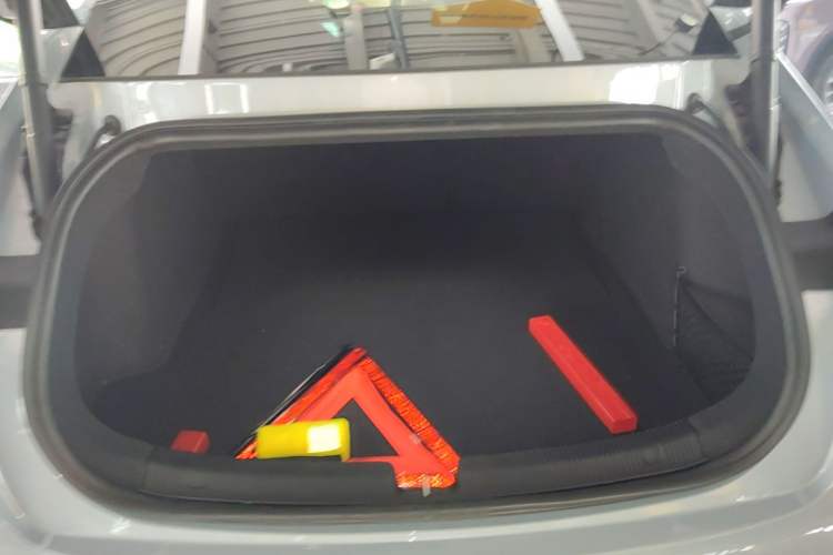 Used Nio ET5 2022 75 kWh Trunk