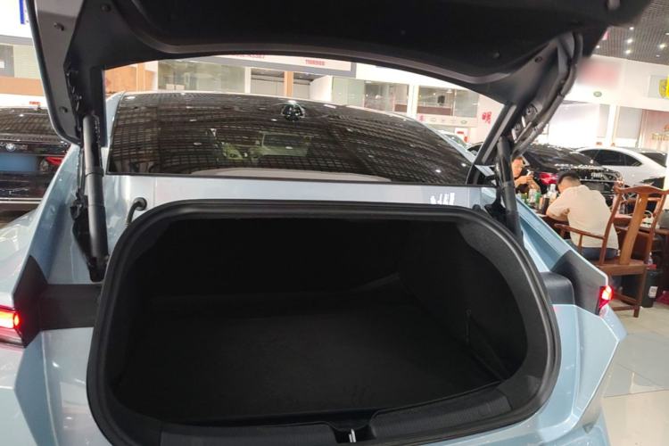 Used Nio ET5 2022 75 kWh Trunk