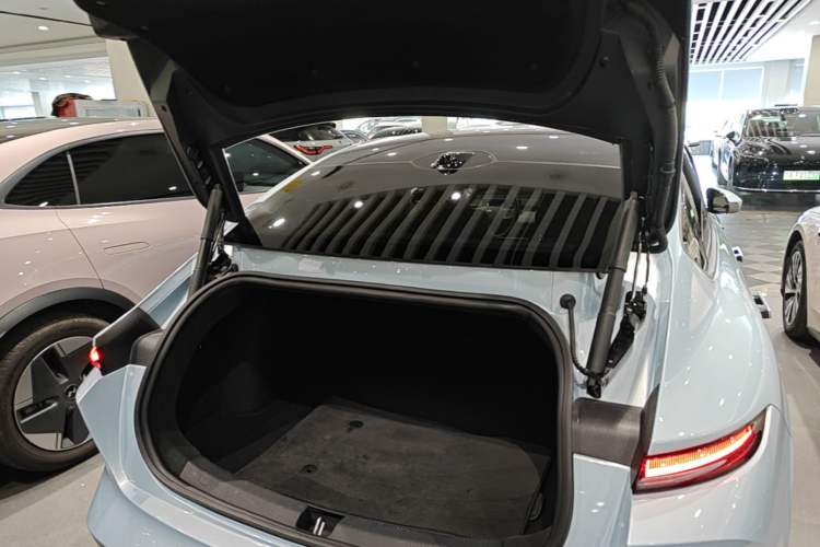 Used Nio ET5 2022 75 kWh Trunk