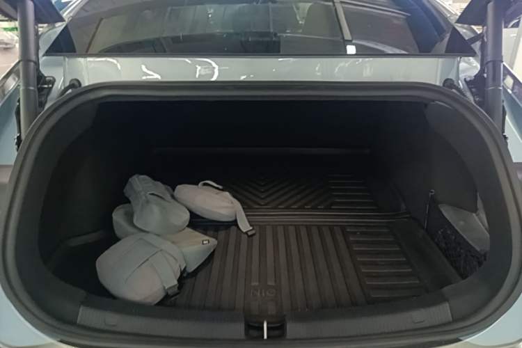 Used Nio ET5 2022 75 kWh Trunk