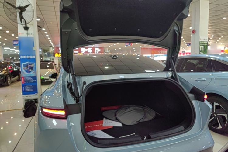 Used Nio ET5 2022 75 kWh Trunk