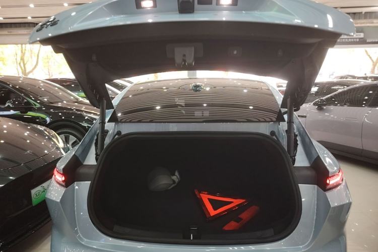 Used Nio ET5 2022 75 kWh Trunk