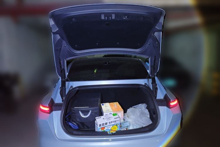 Used Nio ET5 2022 75 kWh Trunk