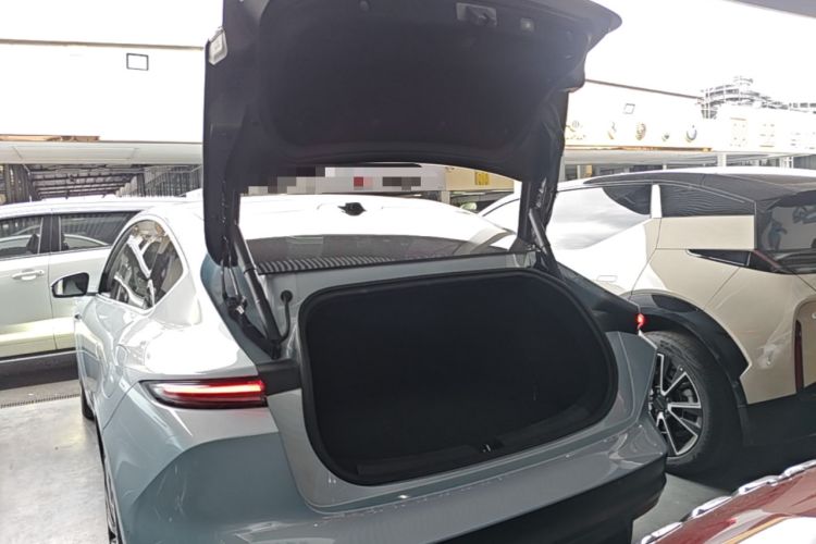 Used Nio ET5 2022 75 kWh Trunk
