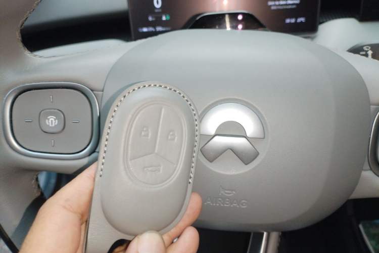 Used Nio ET5 2022 75 kWh Vehicle Key