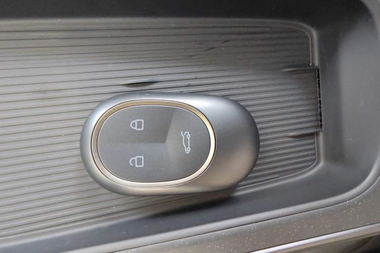 Used Nio ET5 2022 100 kWh Vehicle Key