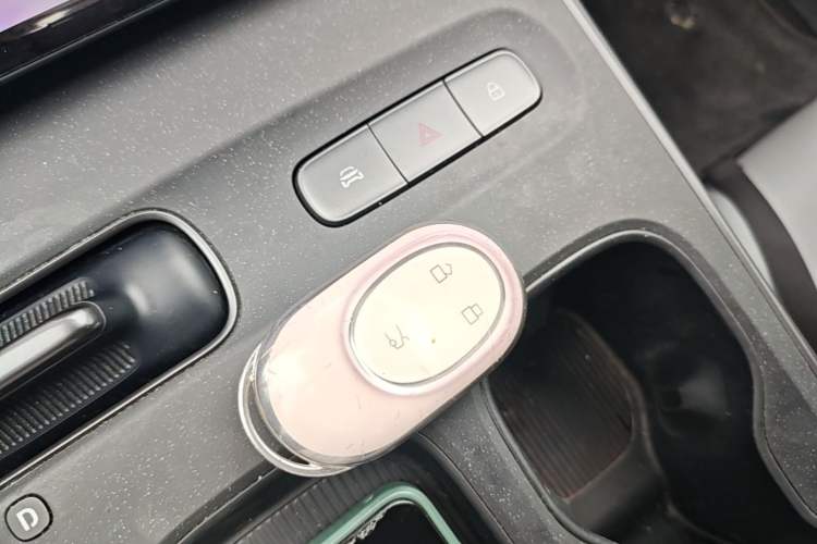 Used Nio ET5 2022 75 kWh Vehicle Key
