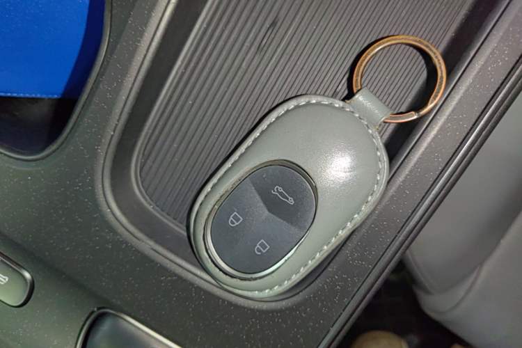 Used Nio ET5 2022 75 kWh Vehicle Key