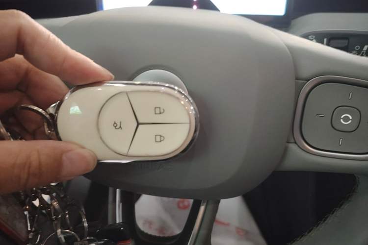 Used Nio ET5 2022 75 kWh Vehicle Key