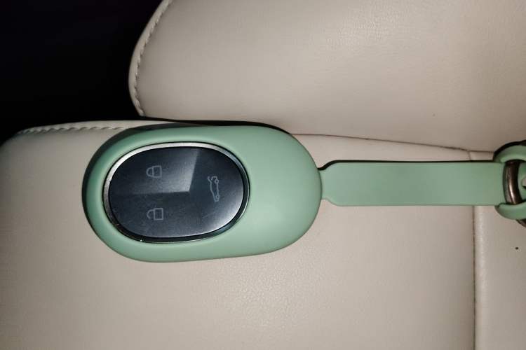 Used Nio ET5 2022 75 kWh Vehicle Key
