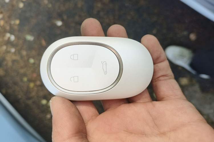 Used Nio ET5 2022 75 kWh Vehicle Key