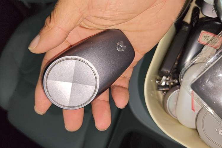 Used Nio ET5 2022 75 kWh Vehicle Key