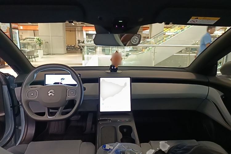 Used Nio ET5 2022 75 kWh Center Console