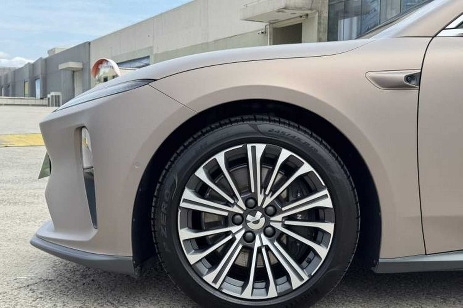 Used Nio ET5 2022 75 kWh Exterior 4