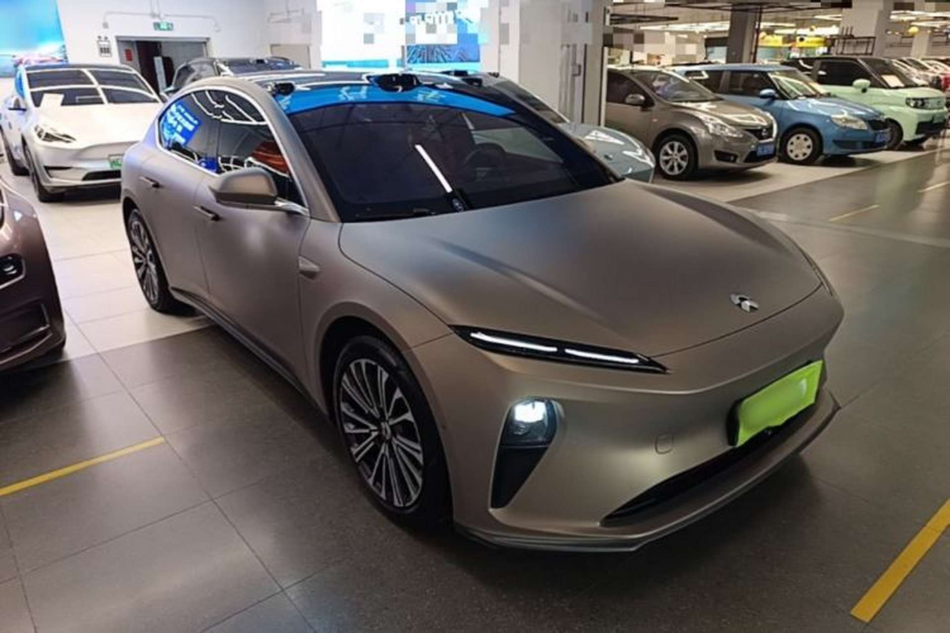 Used Nio ET5 2022 75 kWh Front Right 45 Deg