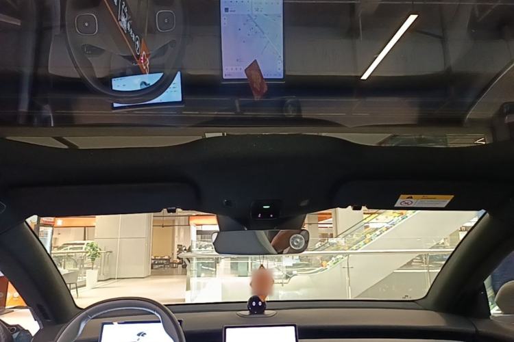 Used Nio ET5 2022 75 kWh Headliner