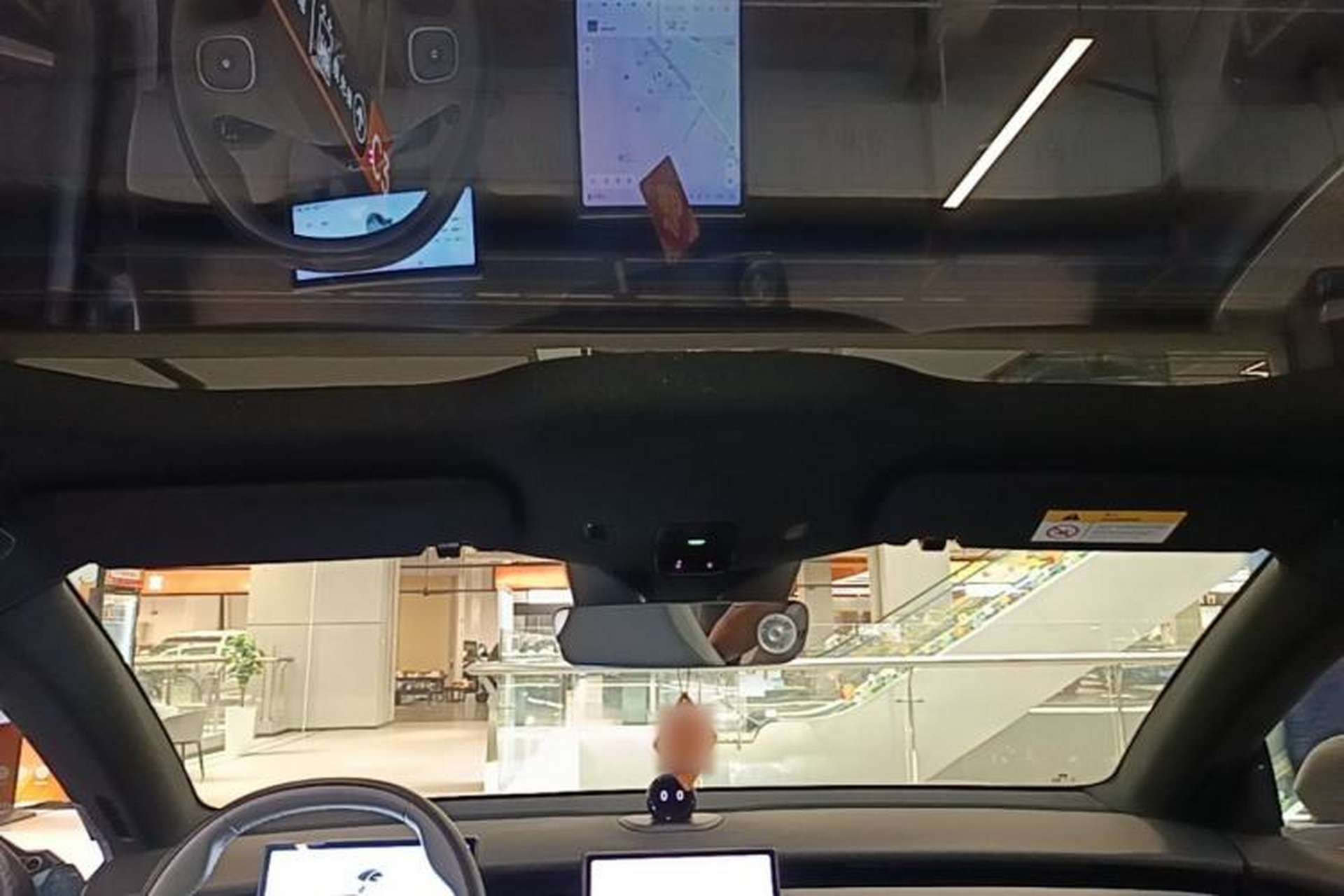 Used Nio ET5 2022 75 kWh Headliner