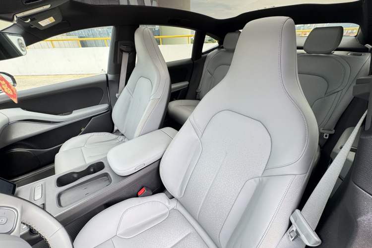 Used Nio ET5 2022 75 kWh Interior 5