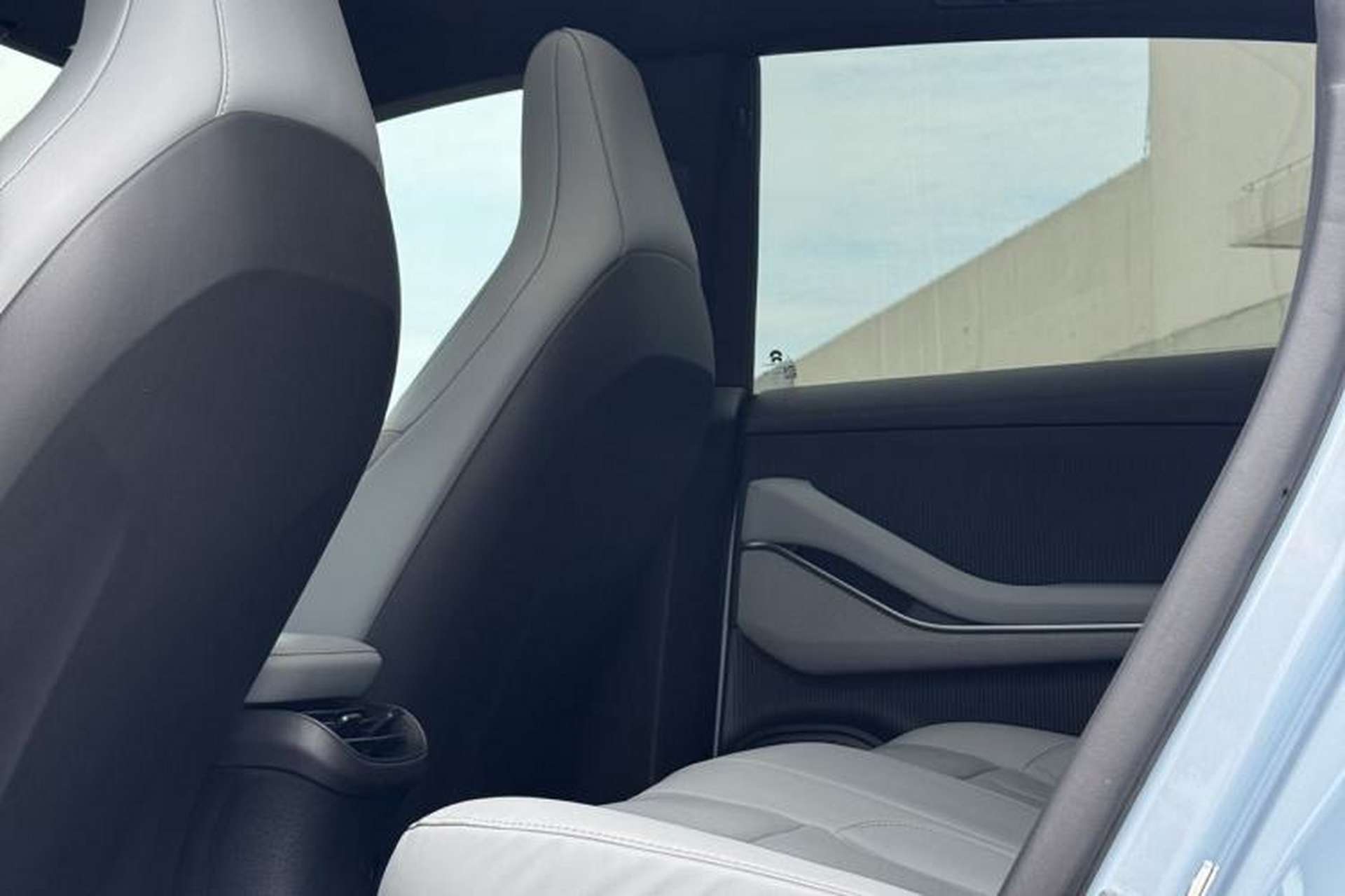 Used Nio ET5 2022 75 kWh Interior 7
