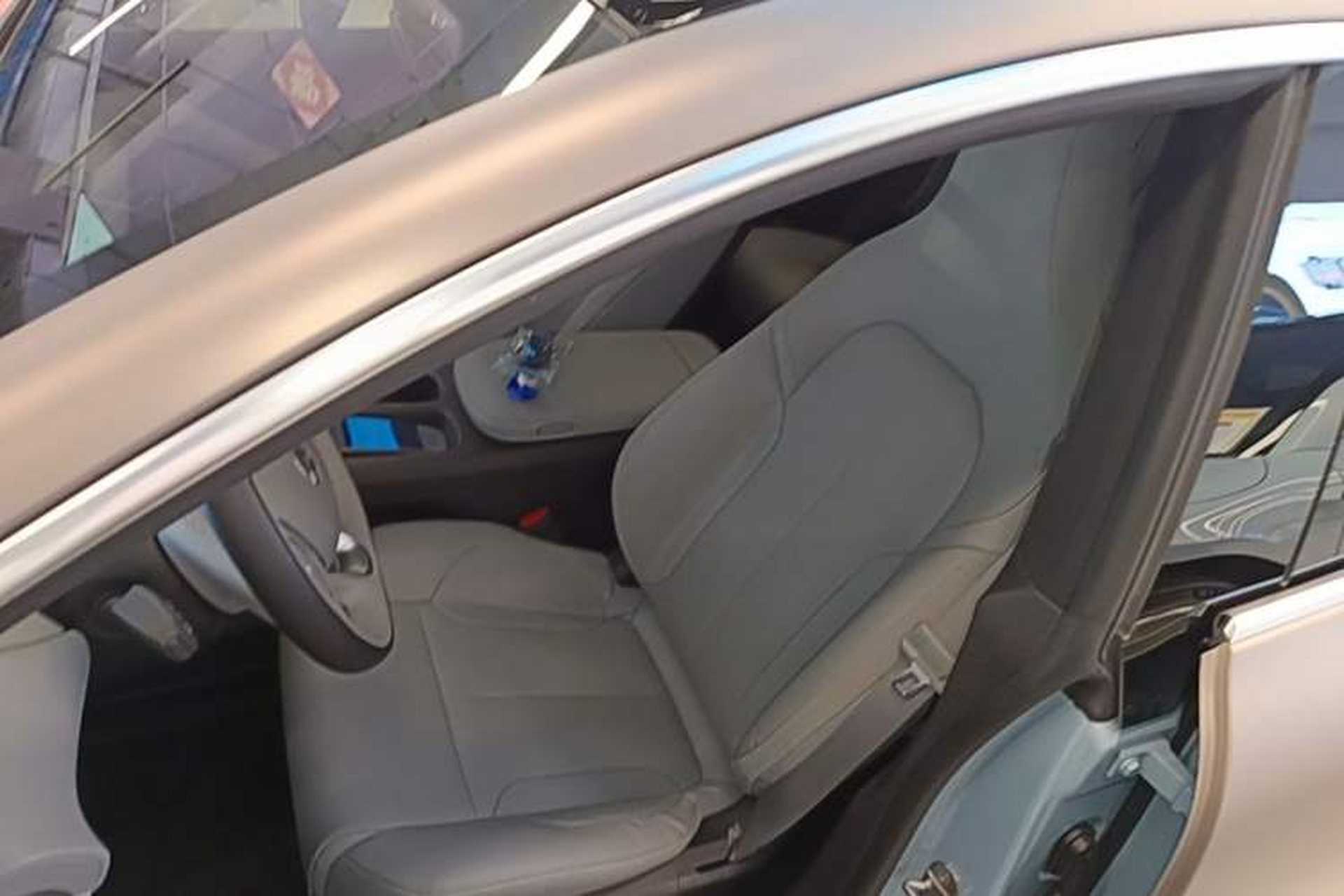 Used Nio ET5 2022 75 kWh Left Front Seat