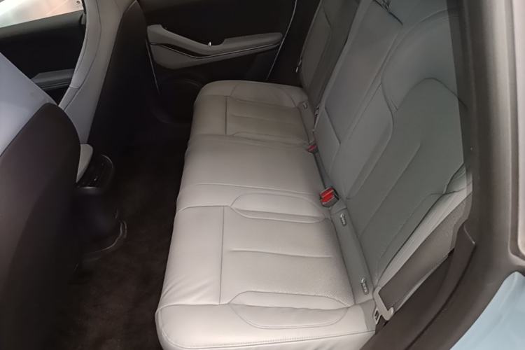 Used Nio ET5 2022 75 kWh Left Rear Seat