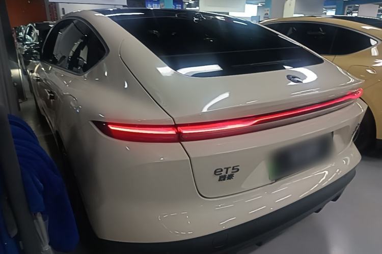 Used Nio ET5 2022 75 kWh Rear Left 45 Deg